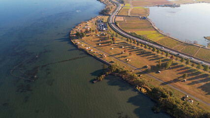 琵琶湖　湖岸の空撮風景