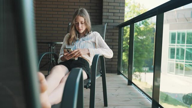 Tween girl with smartphone. Suitable for AD. Green chroma key.