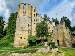 Fototapeta premium Beaufort castle ruins in Luxembourg