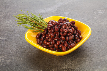 Vegan cuisine - black kidney in the bowl