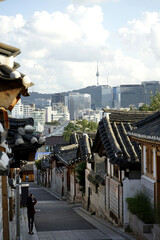 종로 북촌한옥마을은 도심속에 있는 전통문화재로
아름다운 건축주택입니다.