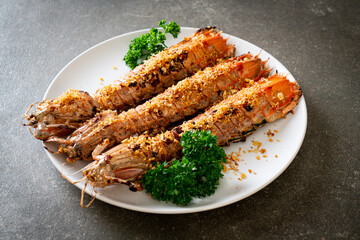 Fried Mantis Shrimp with Garlic