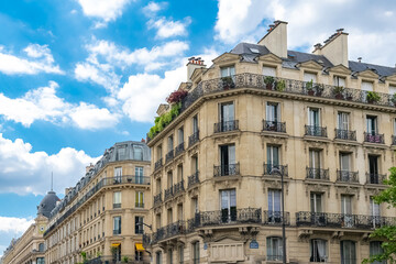 Fototapeta na wymiar Paris, typical facades and street, beautiful buildings rue Reaumur 