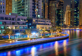 Fototapeta premium architecture of the big city of Dubai in the United Arab Emirates