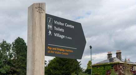 Direction indicator in an interesting graphic design