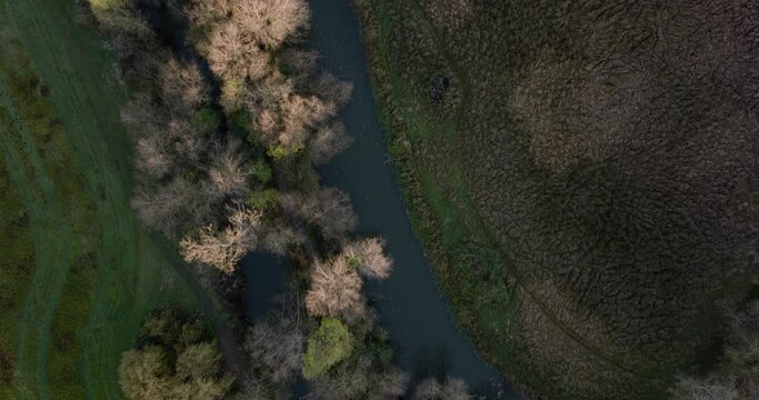 Birds-Eye-View River Cherwell Oxford UK Weir Marston Cyclepath Autumn Season