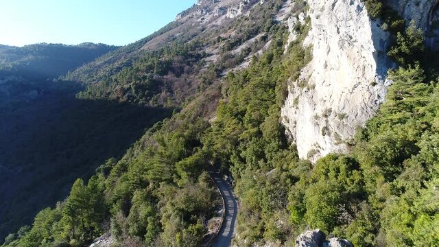 Col de la Madone de Gorbio la route et la montagne - France Alpes-Maritimes