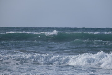 Wellen Mittelmeer Sardinien Küste