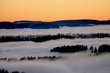 Cloud surfing at sunset !