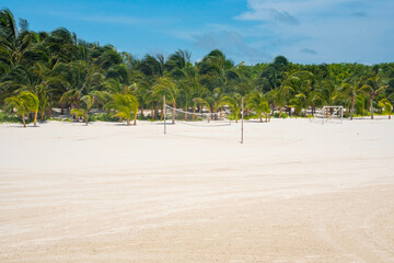 Cancha de Volleyball en Playa Maroma