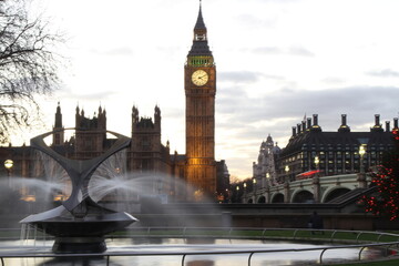 Fototapeta premium Big Ben and Westminster Bridge by night, London, UK