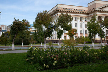 A beautiful path on the central square of the city of Tyumen in autumn