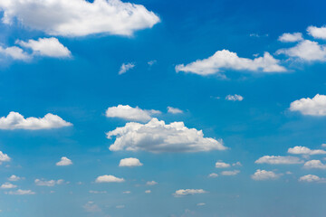 beautiful blue sky and white fluffy cloud horizon outdoor for background.
