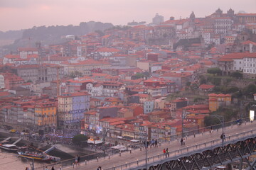 Obraz premium Portugal, Porto, Luis I Bridge on a sunset, the top view