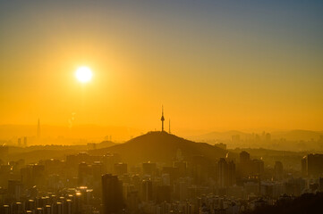 Fototapeta na wymiar City scape night view of Seoul,Korea at sunrise time from the top of mountain