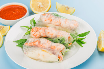 Vietnamese Food：Fresh Spring Roll with shrimps,