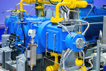Extraction and processing of gas. Gas yellow-blue processor. Equipment for gasification of enterprise. Compressor equipment. Development of gas stations. Processing of methane and propane