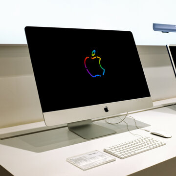 Apple iMac in Apple store. Editorial illusrative photo of new Apple 27-inch iMac with Retina 5K display
