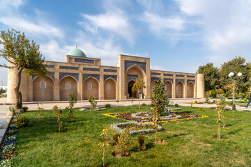 Fototapeta na wymiar Uzbekistan, in the city of Qarshi (Karchi) the Odina Mosque