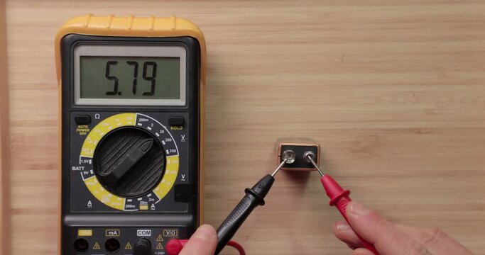 9 volt battery cell voltage checking