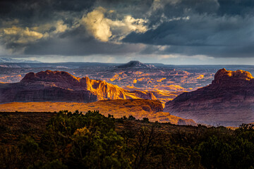 Fototapeta premium Sunset Over Nevada Red Rock