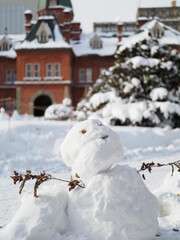 北海道庁旧本庁舎（赤れんが庁舎）前の雪だるま