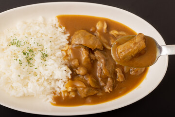 牛すじカレー　黒毛和牛