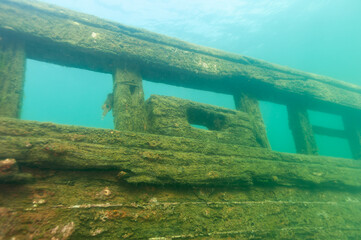 Fototapeta na wymiar The Bermuda shipwreck in the Alger Underwater Preserve in Lake Superior