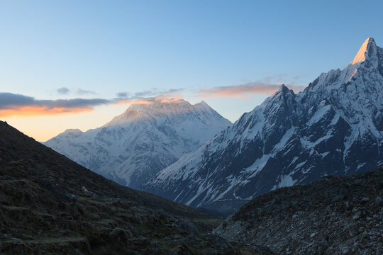 Sunrise comes to Himalayas © vagrantmist