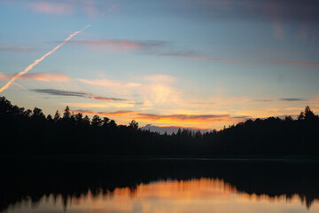 Obraz premium Sonnenuntergang in den Masuren Polens