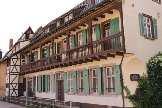 Historisches Geb&auml;ude in der Altstadt von Lahr im Schwarzwald