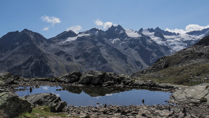 Fototapeta na wymiar The Gran Paradiso National Park is to the south-west of the Valle dAosta region of north-west Italy. 
