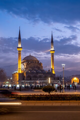 Naklejka premium Evening view of the republic square in Kayseri