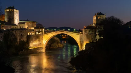 Papier Peint photo autocollant Stari Most night view of the Stari Most in Mostar, Bosnia and Herzegovina