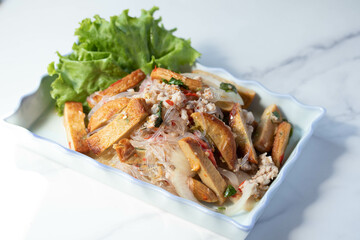 Spicy Noodles Salad with Vietnamese Sausage