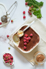 raspberry tiramisu