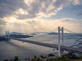 Obraz premium 鷲羽山からｂの瀬戸大橋の風景