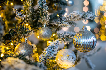 Christmas toys on the Christmas tree.