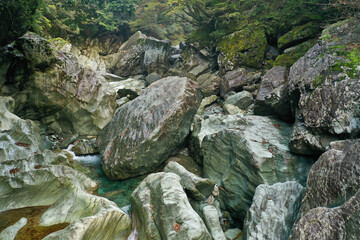 愛媛県西条市　加茂川上流の風景