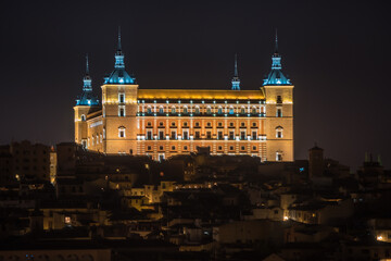 Fototapeta premium Vew of Alcazar of Toledo by the night - Toledo, Spain
