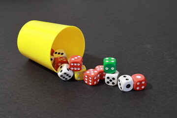 Dice to play outside of a dice pot