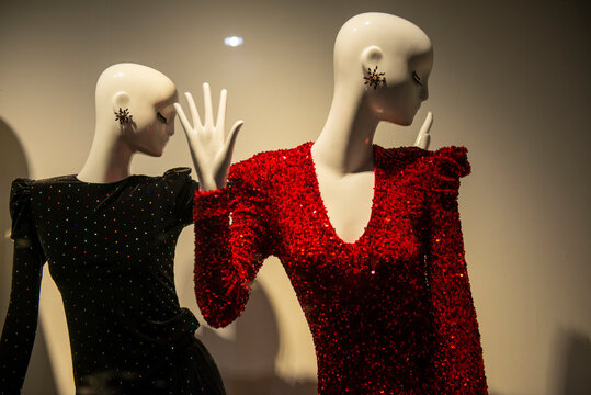 ROPA DE FIESTA MANIQUIES NAVIDAD 2021