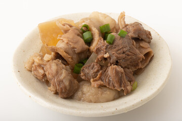 牛すじ大根(牛すじ煮込み)