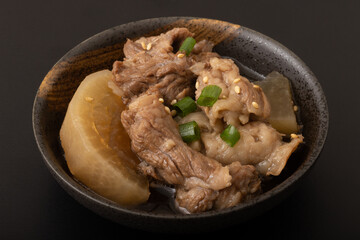 牛すじ大根(牛すじ煮込み)