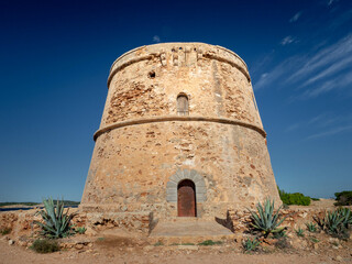 Fototapeta na wymiar Torre d'en Rovira, Punta Roja Ibiza, Islas Baleares, España.