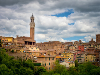 Vista de Siena en la Toscana.