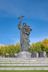 Fototapeta na wymiar Moscow, Russia - September 29, 2021: Monument to the Holy Equal-to-the-Apostles Prince Vladimir the Great on Borovitskaya Square on an autumn day