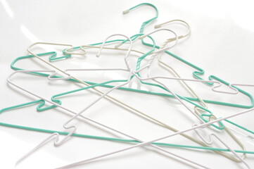 針金ハンガー（ワイヤーハンガー）