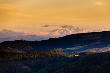 Fototapeta premium sunset in the mountains