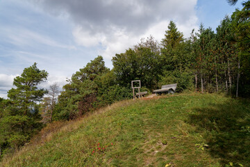 Fototapeta na wymiar Landschaft auf dem Michelsberg bei Münnerstadt im Biosphärenreservat Rhön, Unterfranken, Bayern, Deutschland